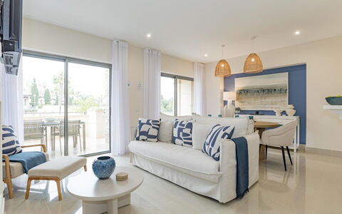 Accommodation:&nbsp;Pine Hills Reva Santuary Modern Elegance 171.14