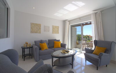 Accommodation:&nbsp;Pine Hills Ambar 171.8