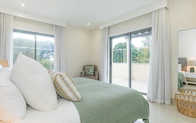 Accommodation:&nbsp;Pine Hills Reva Santuary Modern Elegance 171.14