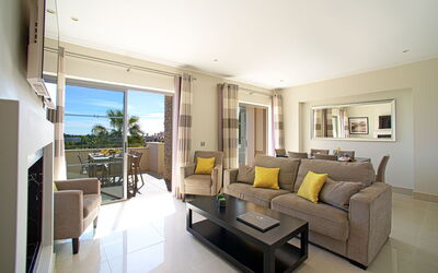 Accommodation:&nbsp;Pine Hills Cristal 171.9