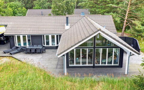 Ansgar - 150M from the Sea: Wood, Furniture, Apartment, Room, Ceiling, Wood Stain, Chair, Hardwood, Varnish, Lumber