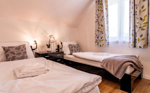 Lakeside Village 35: Furniture, Property, Comfort, Building, Wood, Textile, Bed Frame, Interior Design, Architecture, Floor