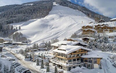 Saalbach-Hinterglemm 900
