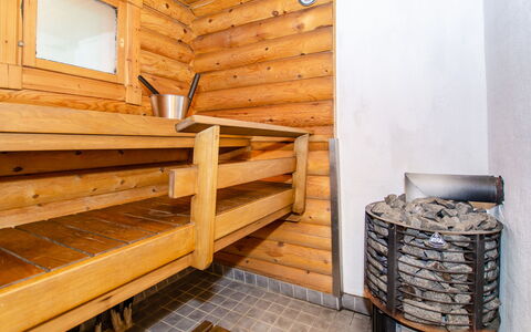 Kuukkeli: Bed, Furniture, Bedroom, Interior Design, Bedding, Bed Sheet, Flooring, Wood, Floor, Room