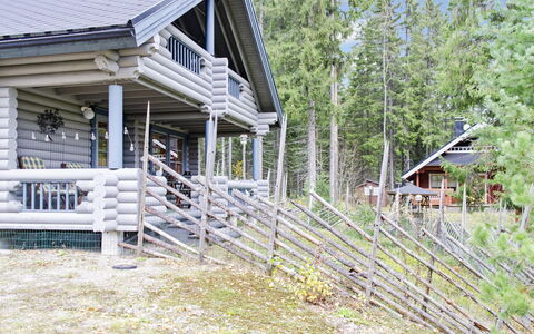Kaakkuri: Wood, House, Snow, Cottage, Home, Winter, Roof, Freezing, Siding, Slope