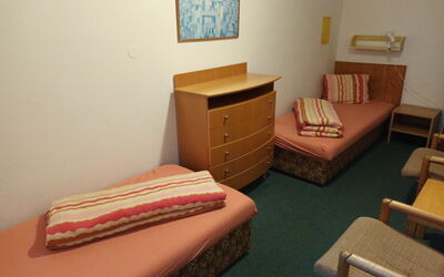 Accommodation:&nbsp;Compact Mountain Base 637.2
