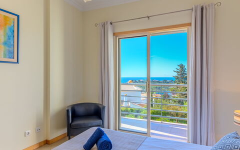Vista Mar: Furniture, Interior Design, Floor, Room, Apartment, Sea, Chair, Ceiling, Ocean, Hardwood