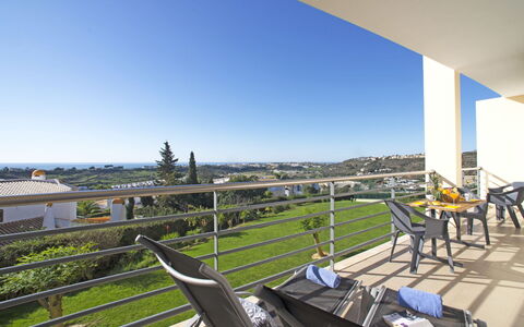 Vista Mar: Sky, Water, Building, Property, Cloud, Window, Azure, Plant, Body Of Water, Architecture