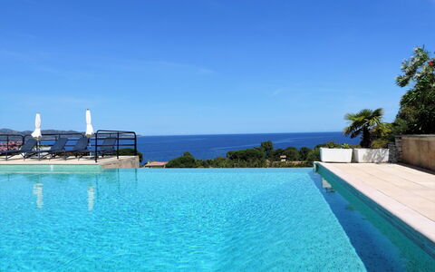 Saint-Florent 610: Water, Sky, Property, Plant, Swimming Pool, Building, Azure, Outdoor Furniture, Rectangle, Tree