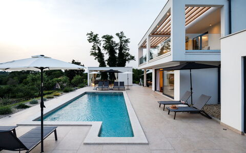 Villa Sonia: Swimming Pool, Residential Area, Home, Resort, Estate, Shade, Eco Hotel, Balcony, Villa, Outdoor Furniture