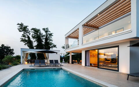 Villa Sonia: Water, Sky, Plant, Property, Building, Swimming Pool, Interior Design, Shade, Tree, Residential Area