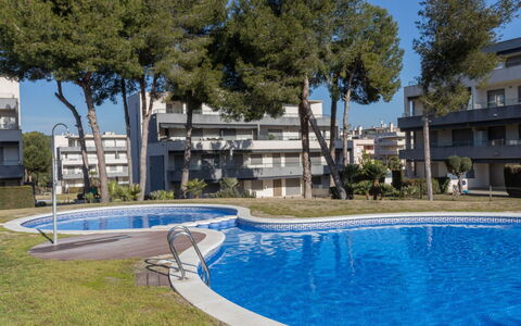 Salou 745: Water, Building, Plant, Property, Sky, Window, Swimming Pool, Tree, Shade, Architecture