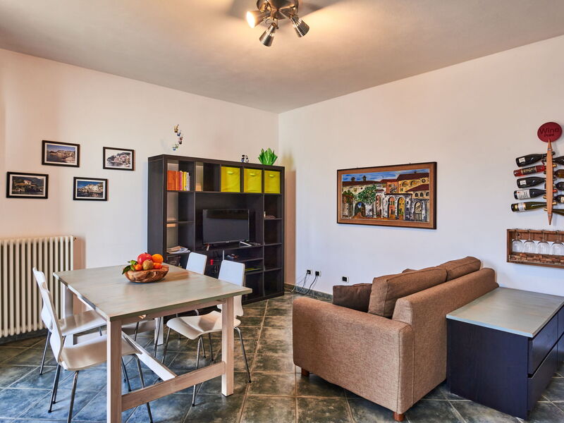 Accommodation:&nbsp;701 16.1