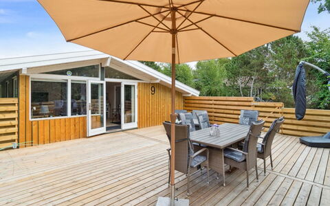 Roir - 250M from the Sea: House, Cottage, Roof, Garden Buildings, Shade, Shed, Backyard, Outdoor Furniture, Yard, Lawn