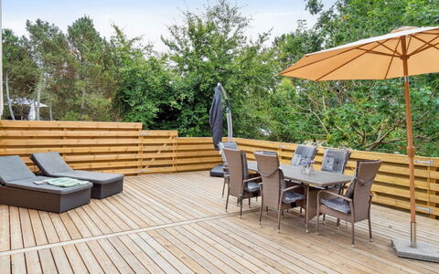 Roir - 250M from the Sea: House, Cottage, Roof, Garden Buildings, Shade, Shed, Backyard, Outdoor Furniture, Yard, Lawn