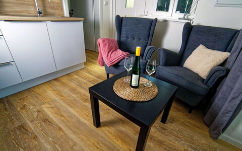 Frymburk 11: Plant, Property, Houseplant, Building, Flowerpot, Lighting, Interior Design, Wood, Flooring, Floor
