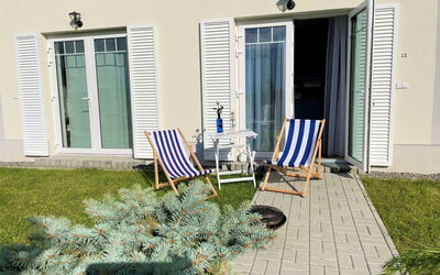 Accommodation:&nbsp;Lakeside Village 12 11.2