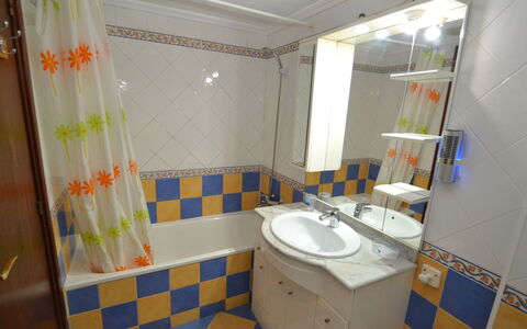 Sevilla: Sink, Property, Plumbing Fixture, Bathroom Sink, Bathroom, Building, Tap, Interior Design, Floor