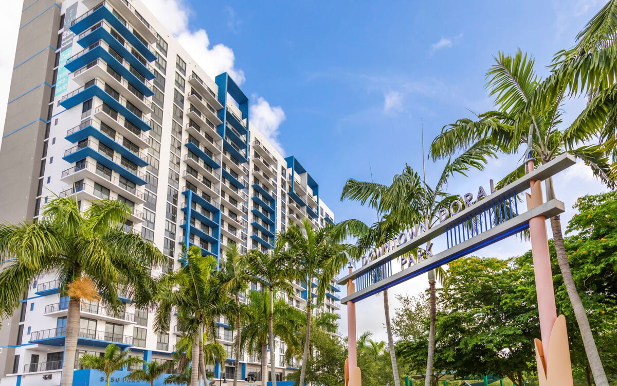 Accommodation:&nbsp;Grand 2.6