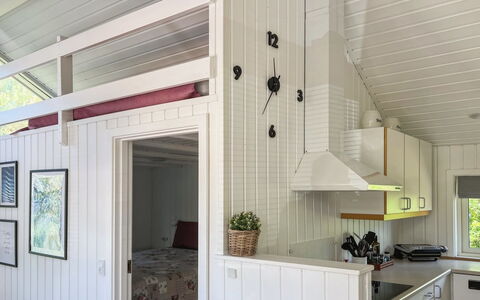 Greta - 200M from the Sea: Wood, Ceiling, Interior Design, Flooring, Floor, Kitchen, Room, Countertop, Wood Stain, Hardwood
