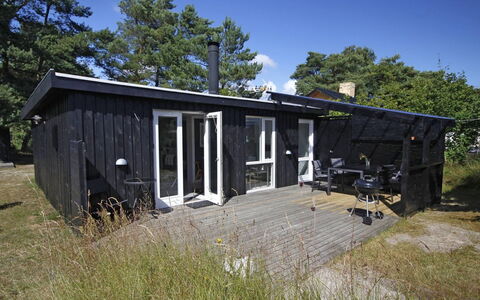 Talvikki - 250M from the Sea: Wood, Furniture, Apartment, Room, Ceiling, Wood Stain, Chair, Hardwood, Varnish, Lumber