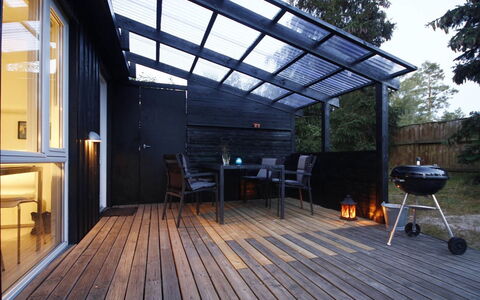 Talvikki - 250M from the Sea: Wood, Furniture, Apartment, Room, Ceiling, Wood Stain, Chair, Hardwood, Varnish, Lumber
