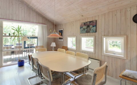 Almira - 1.2Km from the Sea: Wood, Furniture, Apartment, Room, Ceiling, Wood Stain, Chair, Hardwood, Varnish, Lumber