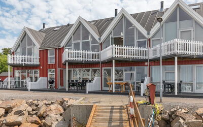 Eija - 5M from the Sea