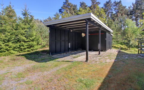 Eeske - 800M from the Sea: Wood, Furniture, Apartment, Room, Ceiling, Wood Stain, Chair, Hardwood, Varnish, Lumber