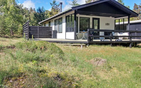 Eeske - 800M from the Sea: Wood, Furniture, Apartment, Room, Ceiling, Wood Stain, Chair, Hardwood, Varnish, Lumber