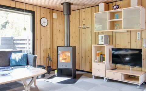 Eeske - 800M from the Sea: Grass, Grassland, Land Lot, Cottage, Rural Area, Meadow, Garden Buildings, Garden, Shed