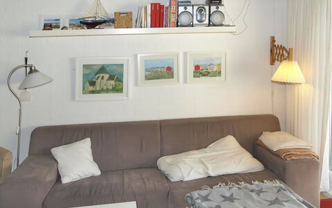 Thorke - 5Km from the Sea: Grass, Shrub, House, Garden, Home, Cottage, Land Lot, Lawn, Groundcover