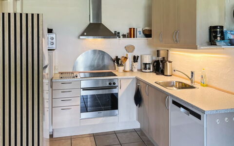 Erica - 6Km from the Sea: Kitchen Appliance, Kitchen, Countertop, Major Appliance, Furniture, Cabinetry, Home Appliance, Flooring, Interior Design, Kitchen Stove