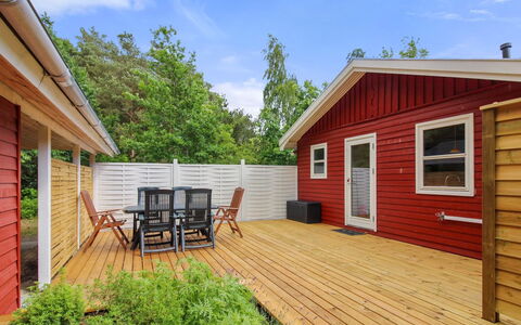 Majken - 300M from the Sea: Wood, Furniture, Apartment, Room, Ceiling, Wood Stain, Chair, Hardwood, Varnish, Lumber