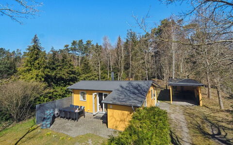 Heikki - 700M from the Sea: Wood, Furniture, Apartment, Room, Ceiling, Wood Stain, Chair, Hardwood, Varnish, Lumber