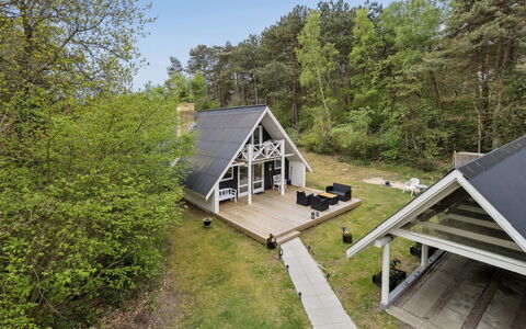 Lillesol - 400M from the Sea: Wood, Roof, Architecture, Home, House, Cottage, Siding, Hardwood, Slope, Estate