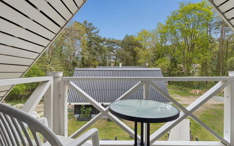 Lillesol - 400M from the Sea: Wood, Composite Material, Shade, Porch, Deck, Handrail, Hardwood, Plank, Stairs, Siding