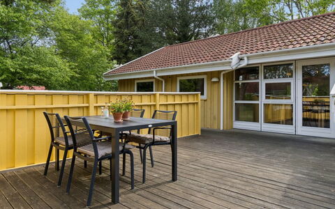 Ailen - 500M from the Sea: Wood, House, Cottage, Home, Roof, Rural Area, Siding, Log Cabin, Garden Buildings, Hardwood