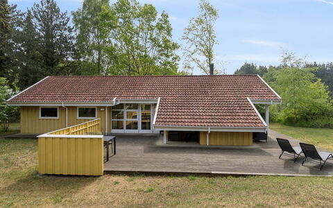 Ailen - 500M from the Sea: Wood, House, Cottage, Home, Roof, Rural Area, Siding, Log Cabin, Garden Buildings, Hardwood