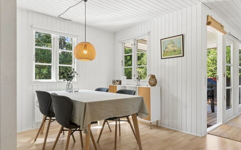 Malou - 350M from the Sea: Flooring, Wood, Interior Design, Furniture, Floor, Ceiling, Wood Flooring, Home, Dining Room, Kitchen & Dining Room Table