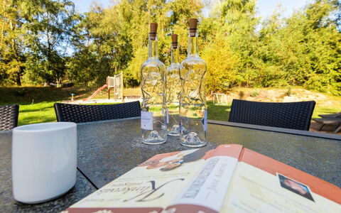Elza - 800M from the Sea: Drinkware, Barware, Wine, Wine Glass, Bottle, Stemware, Park