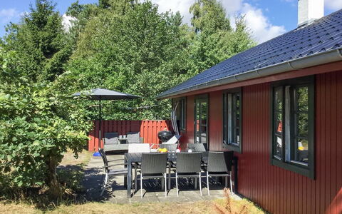 Patti - 150M from the Sea: Wood, House, Cottage, Home, Roof, Rural Area, Siding, Log Cabin, Garden Buildings, Hardwood