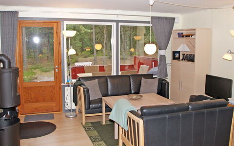 Apelone - 300M from the Sea: Wood, House, Cottage, Home, Roof, Rural Area, Siding, Log Cabin, Garden Buildings, Hardwood