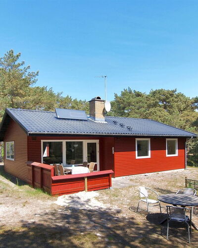 Apelone - 300M from the Sea