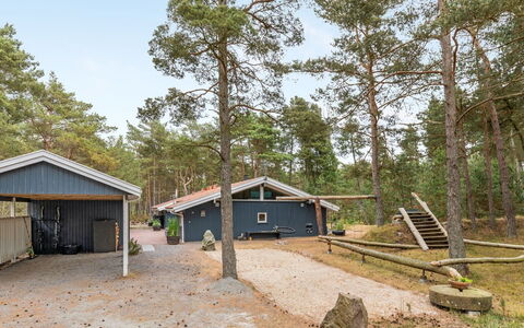 Dagi - 300M from the Sea: Wood, Sea, Cloud, Coastal And Oceanic Landforms, Deck, Ocean, Plank, Boardwalk, Coast, Hardwood