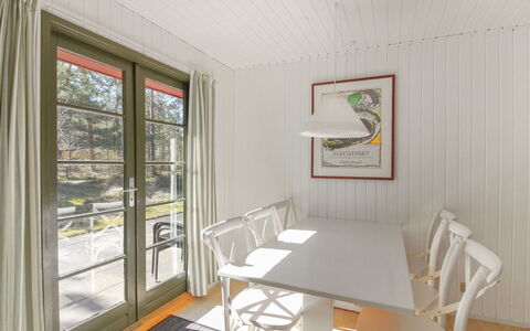 Jale - 50M from the Sea: Wood, House, Cottage, Home, Roof, Rural Area, Siding, Log Cabin, Garden Buildings, Hardwood