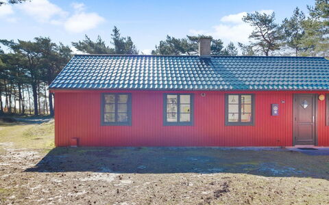 Jale - 50M from the Sea: Wood, House, Cottage, Home, Roof, Rural Area, Siding, Log Cabin, Garden Buildings, Hardwood