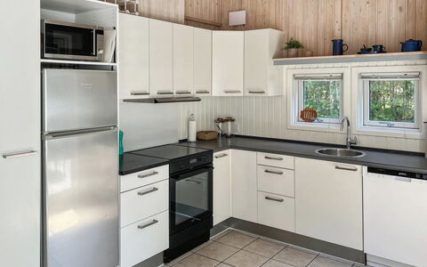 Ila - 500M from the Sea: Kitchen Appliance, Kitchen, Countertop, Major Appliance, Cabinetry, Interior Design, Flooring, Wood, Home Appliance, Furniture