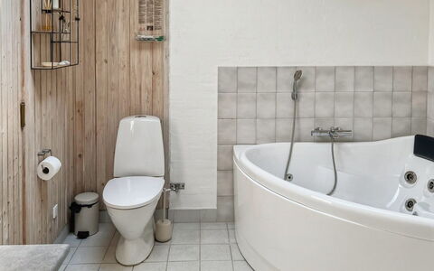 Ila - 500M from the Sea: Bathroom, Plumbing Fixture, Flooring, Interior Design, Floor, Toilet, Toilet Seat, Tap, Sink, Plumbing