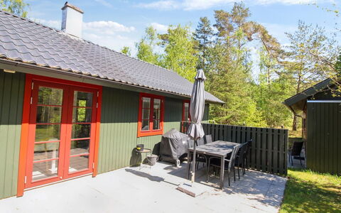 Franzine - 200M from the Sea: Cottage, Garden, Siding, Garden Buildings, Shade, Yard, Backyard, Lawn, Farmhouse, Landscaping